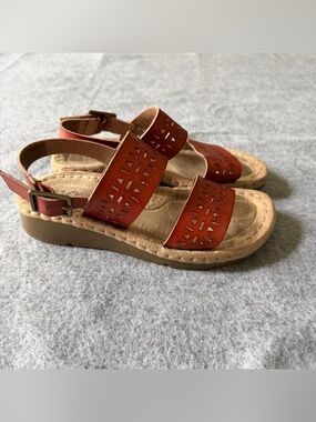 Earth Spirit Women's Meaghan Sandal Perforations Adjustable Ankle Strap Brown 6